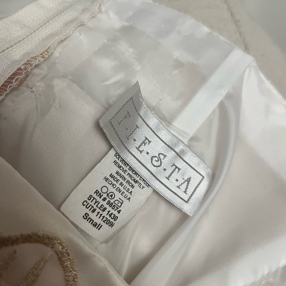 Elegant White Strapless Dress with Embroidered Bodice - Picture 6 of 6